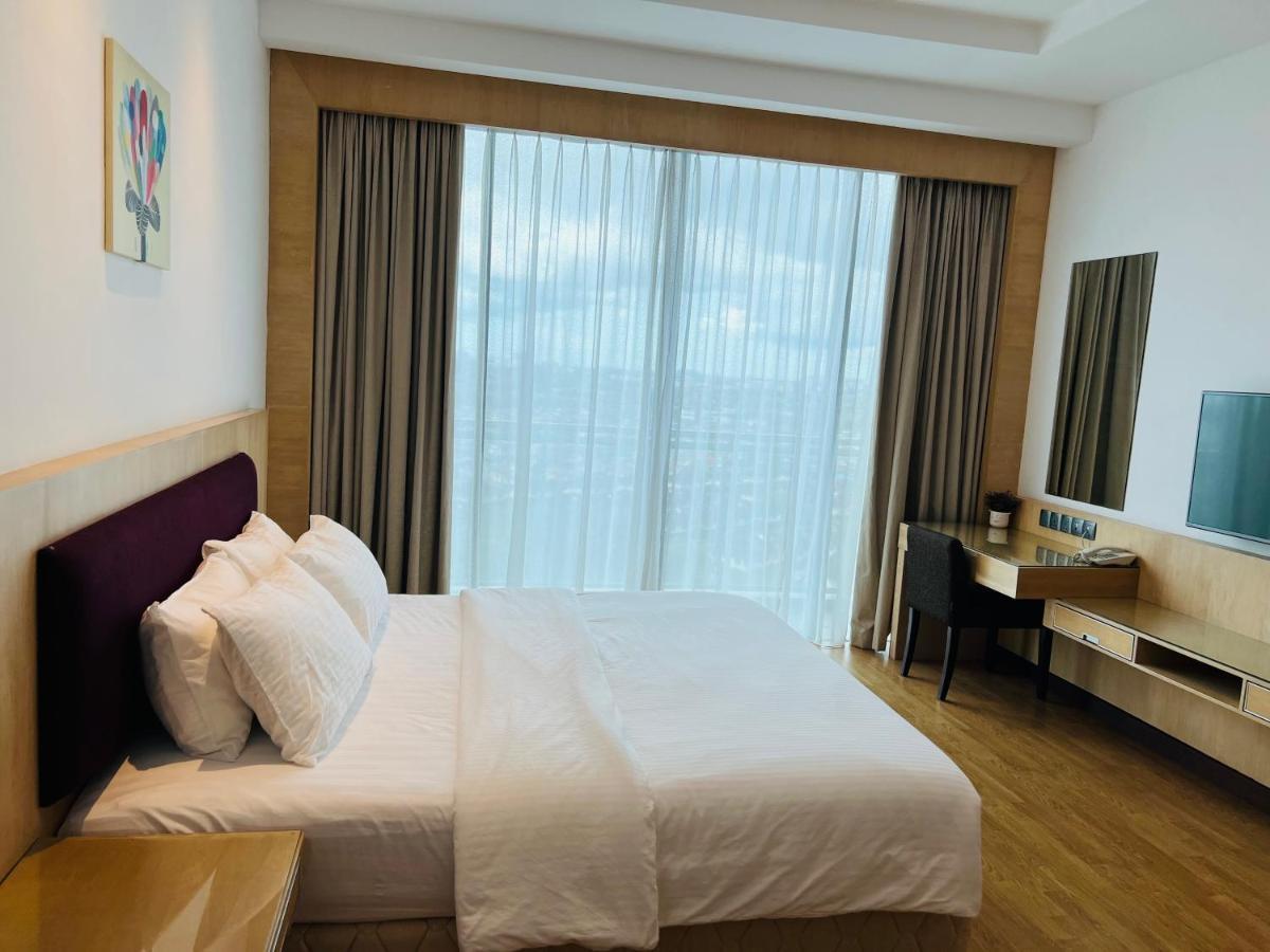 Imperial Grand Suite Apartment קוצ'ינג מראה חיצוני תמונה