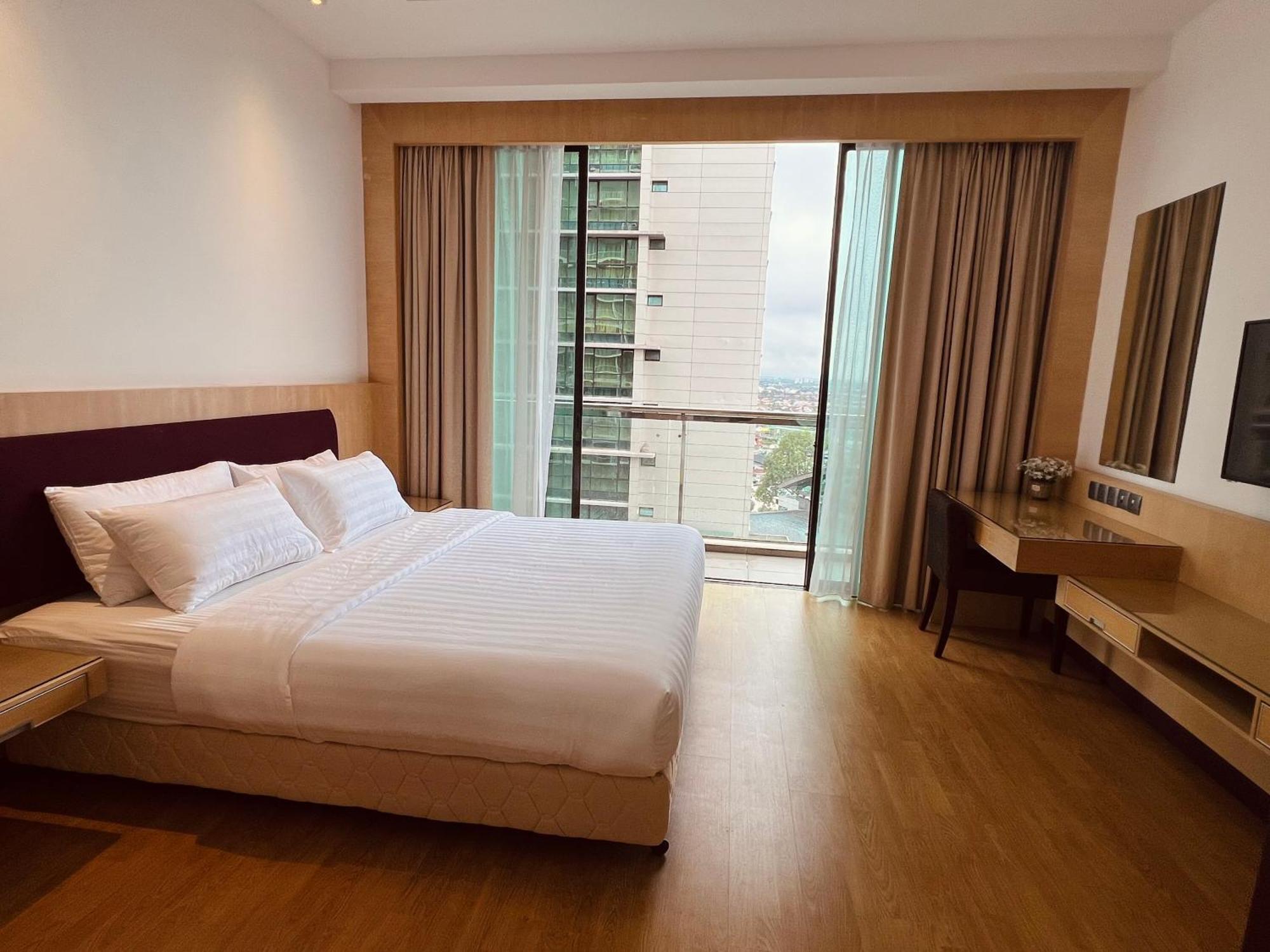 Imperial Grand Suite Apartment קוצ'ינג מראה חיצוני תמונה