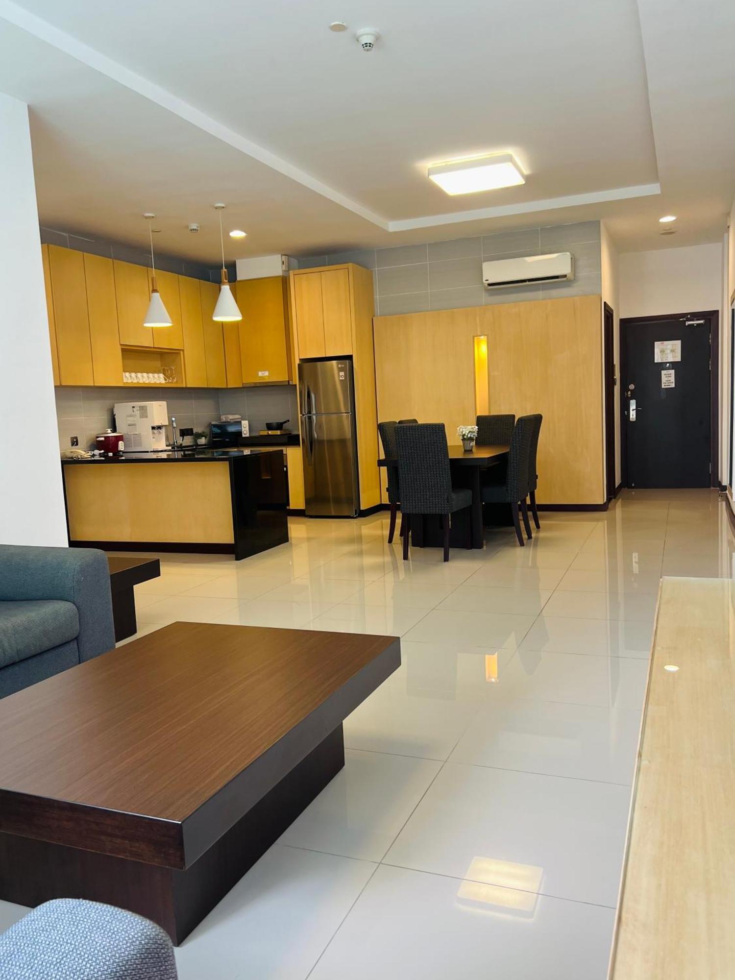 Imperial Grand Suite Apartment קוצ'ינג מראה חיצוני תמונה