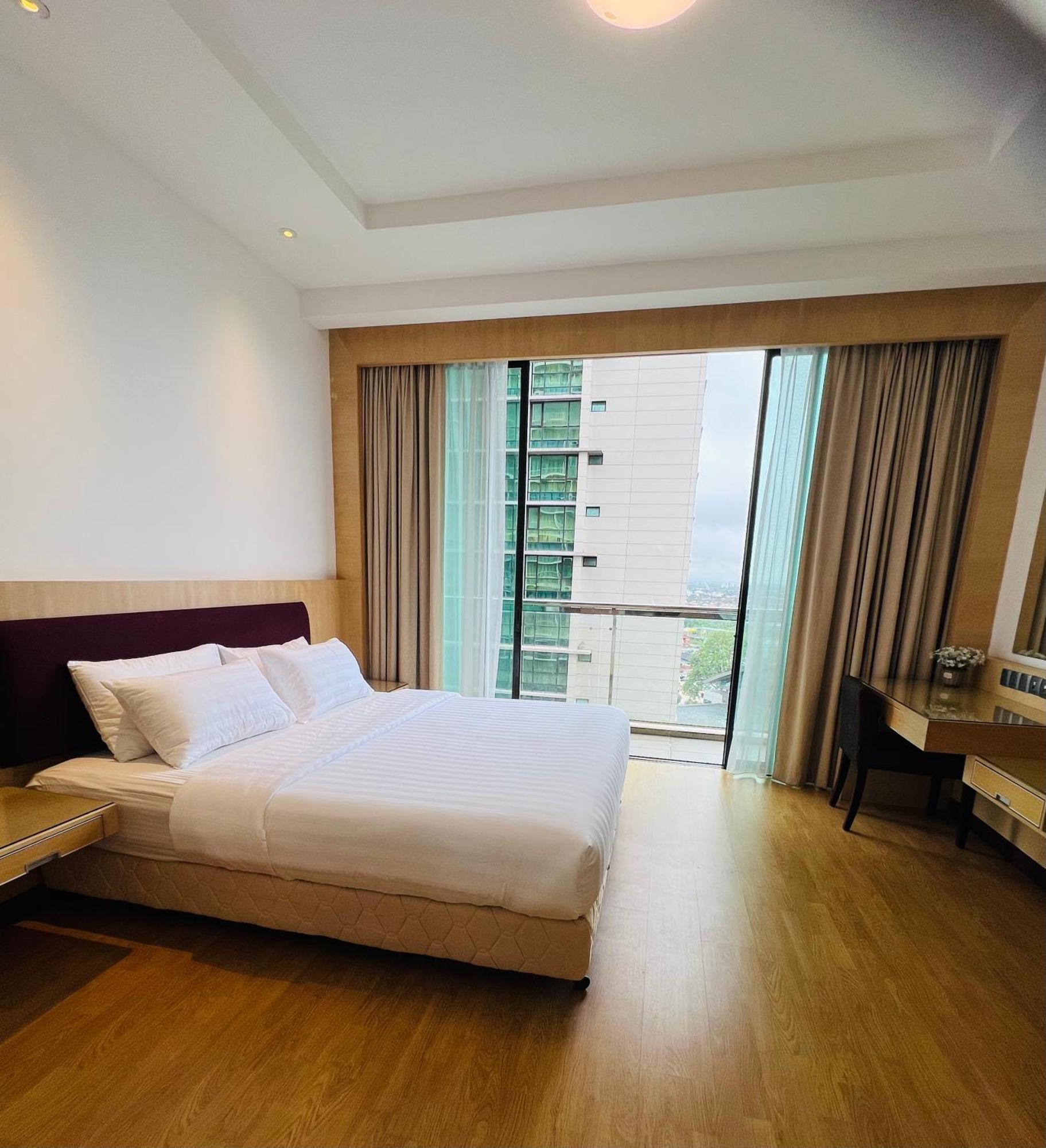 Imperial Grand Suite Apartment קוצ'ינג מראה חיצוני תמונה